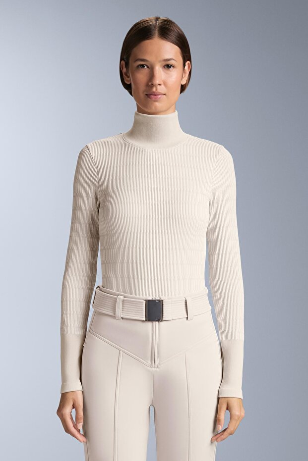 Geometric seamless thermal base layer T-shirt