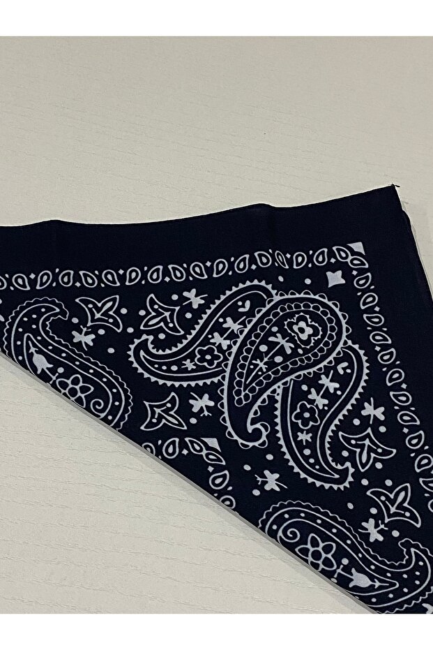 نموذج باندانا فولار ذو نمط مزخرف - 6