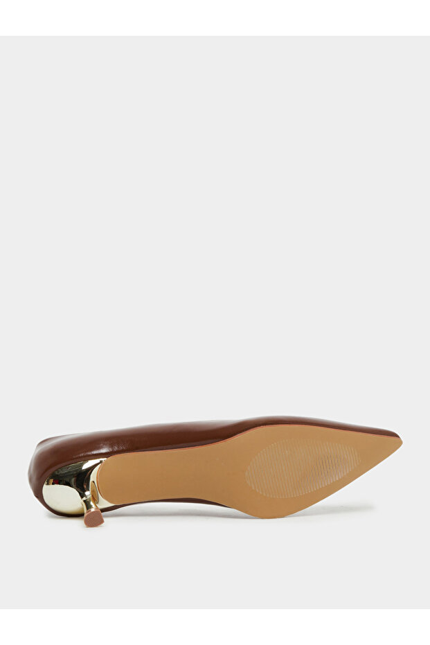 Brown Pointed Toe Pumps - 7