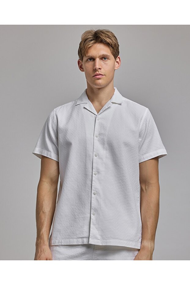 Solid Shirt with Revere Collar and Short Sleeves