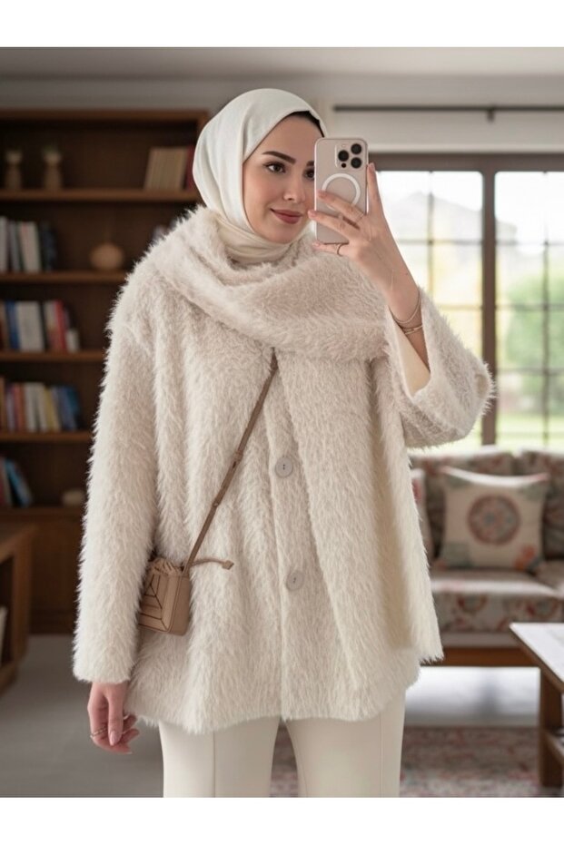 Scarf Plush Jacket for Women – Trend Oversized , Warm and Comfortable Winter Jacket