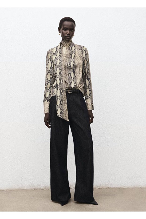 Hayvan desenli fularlı bluz - 2