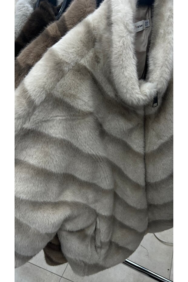 Faux fur jacket with lining, premium quality - 2