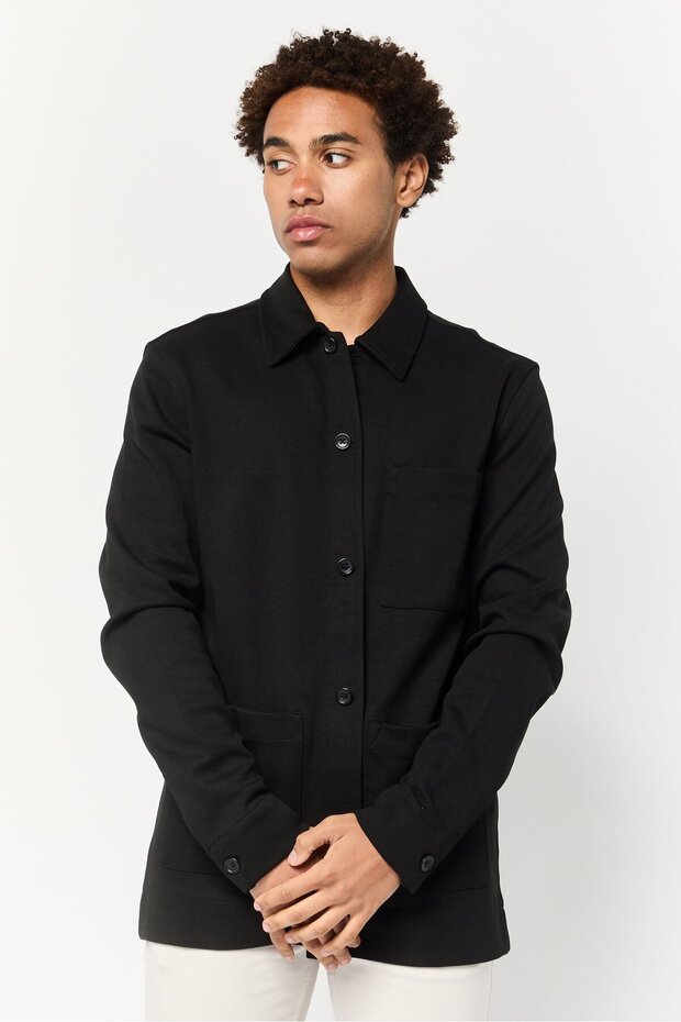 قميص رجالي سادة بأكمام طويلة وقصة عادية، أسود - 1