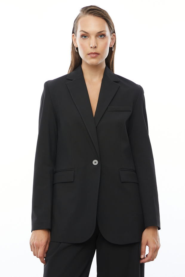 Women's Buttoned Classic Cut Jacket