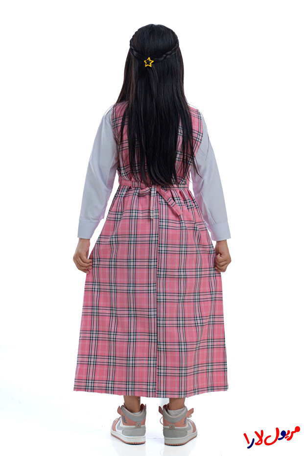 Light pink checkered apron, size 2, four-button model - 4