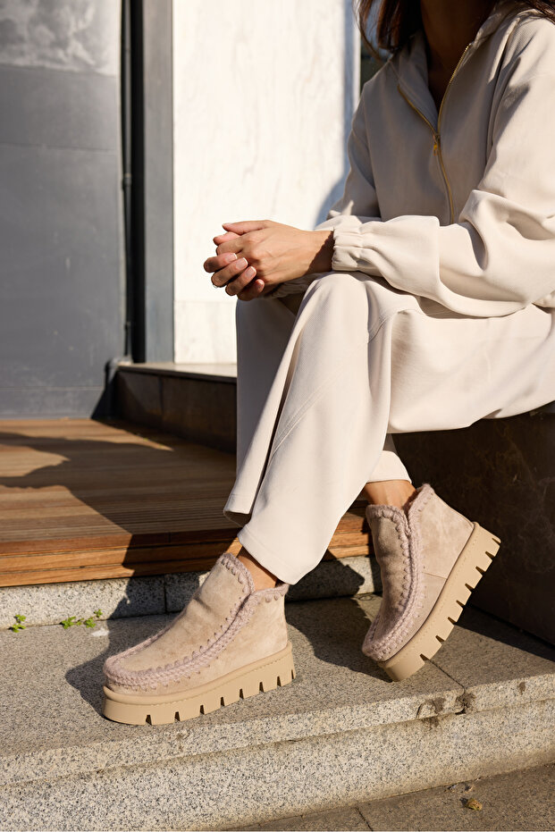 Munny Women's Cream Beige Suede Ultramini Boots with Leather Strap