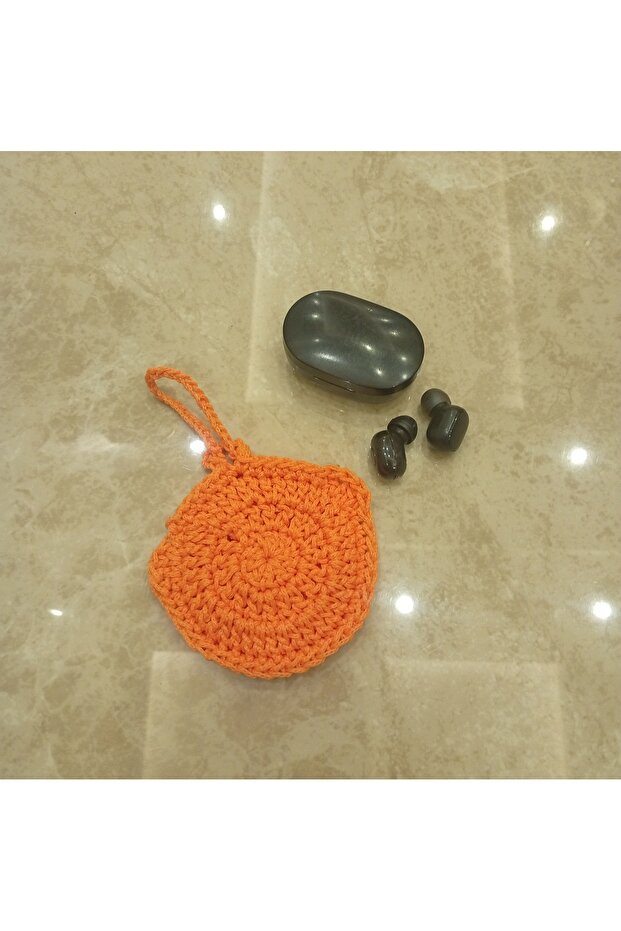 Hand Knitted AirPods Case with Strap – Mini Pouch - Stylish and Durable Knitted Model-