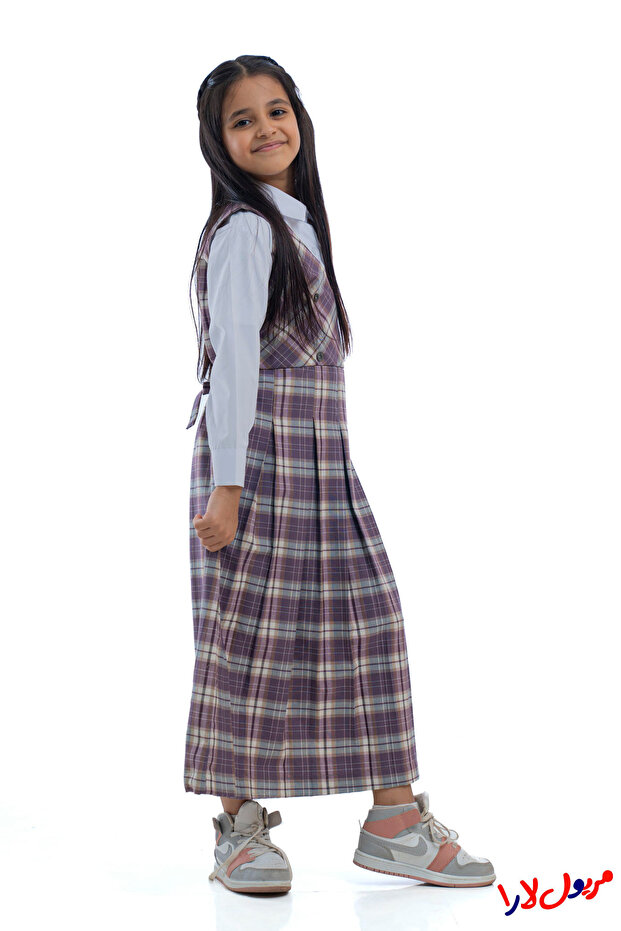 Purple checkered apron, four-button model