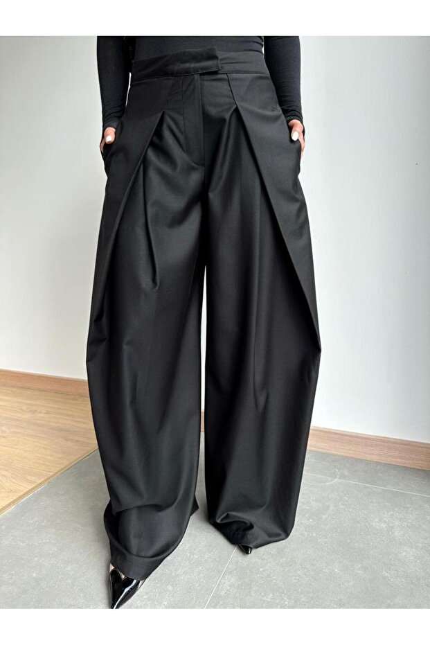 Pleated Wide Leg Trousers
