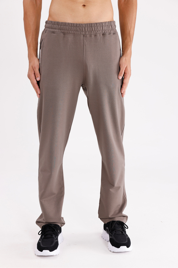 Comfortable Elastic Waist Color Striped Detail Straight Leg Comfortable Fit Transitional Sweatpants