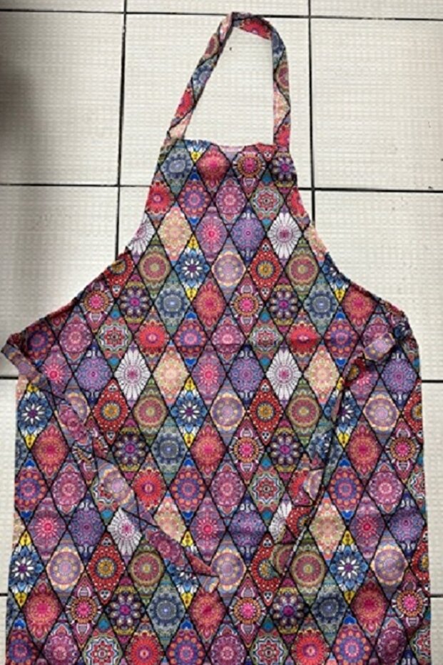 مريلة معلقة