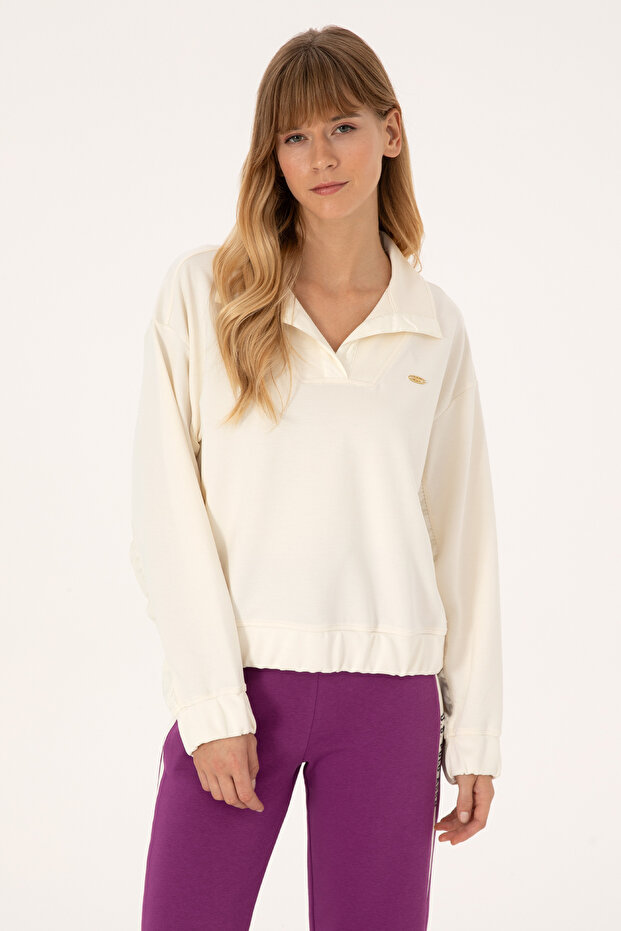 Women's Cream Mock Neck Sweatshirt 50309429-Vr256