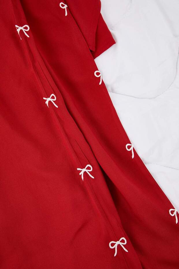 Bordo Kurdele/Fiyonk Nakış Detaylı Viskon Dokuma Pijama Takımı THMAW26PT00089 - 8