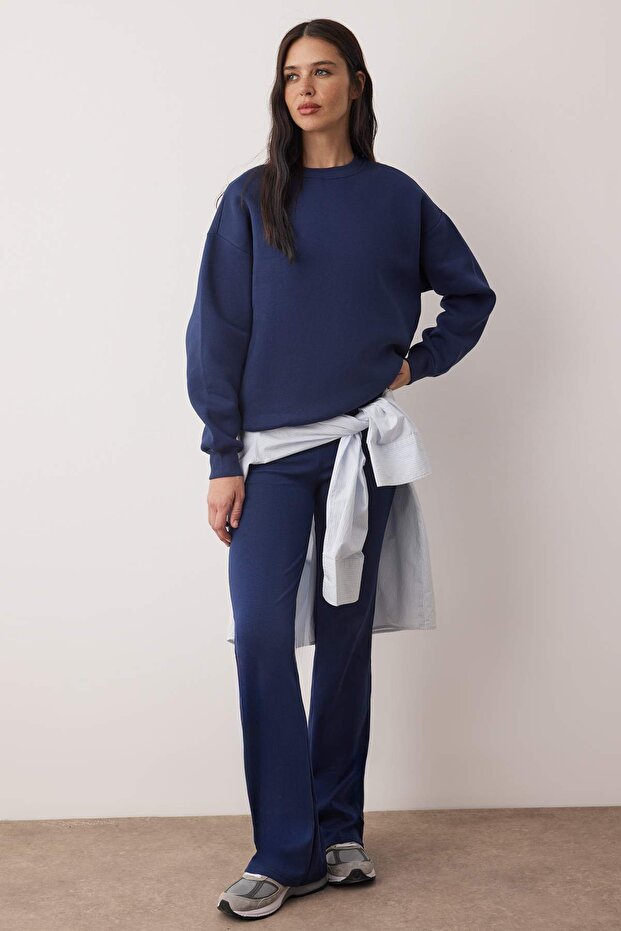 Lacivert Oversize Üst Soft Touch Esnek Flare/İspanyol Paça Alt Örme Eşofman Takımı TWOAW26EM00008 - 1