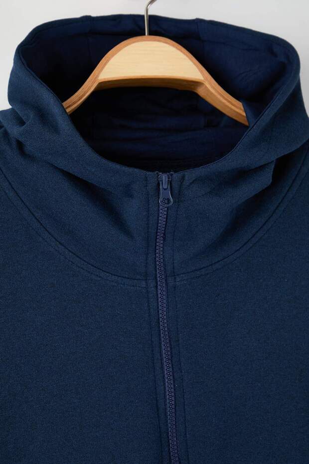 Büyük Beden Lacivert Oversize/Geniş Kesim Fermuarlı Kapüşonlu Pamuklu Sweatshirt TMNAW25AO00029 - 2