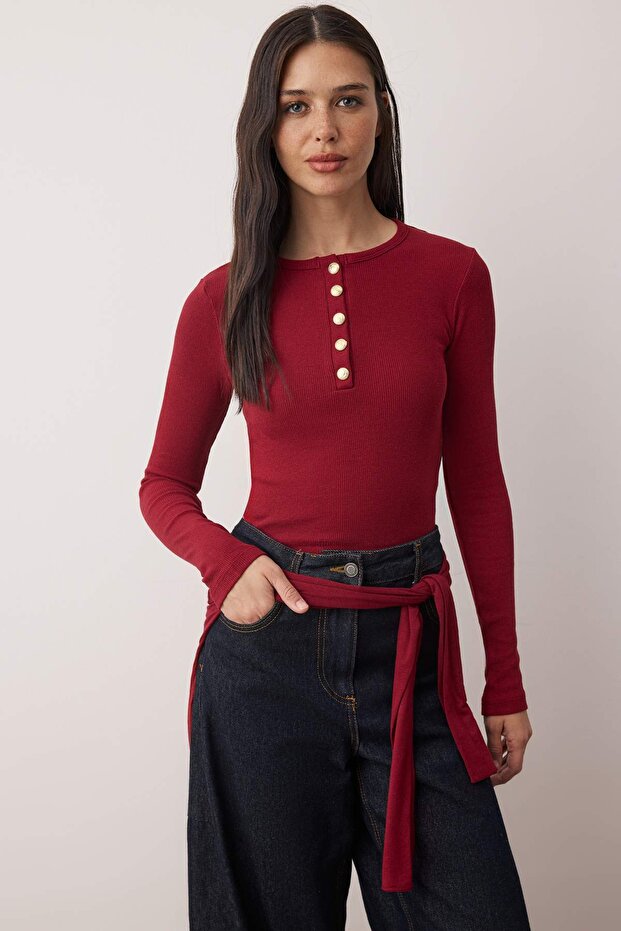 Bordo Bisiklet Yaka Düğmeli Fitted/Vücuda Oturan Esnek Fittilli Örme Bluz TWOAW26BZ00063 - 2