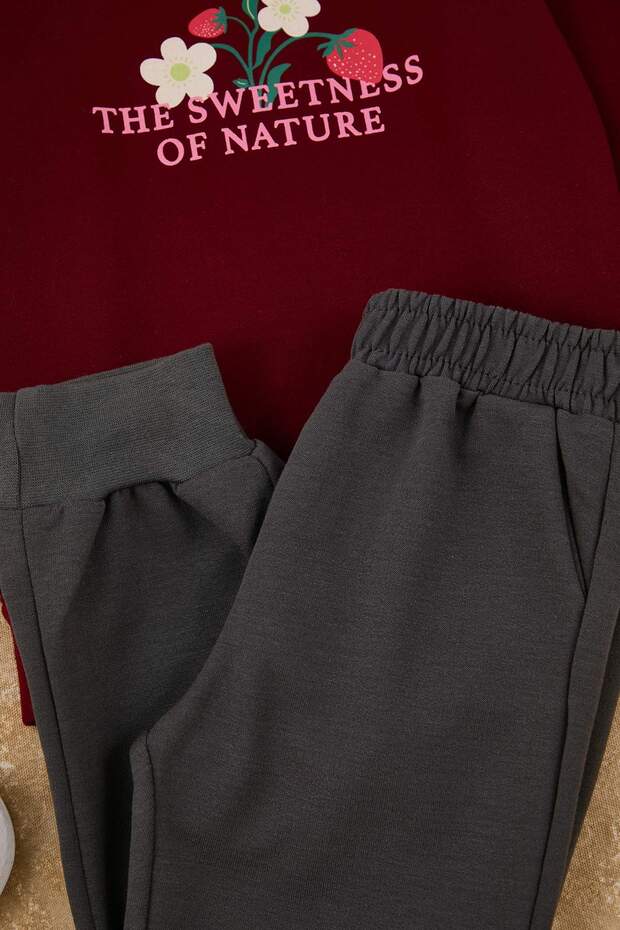 Bordo Pamuklu Çiçek Baskılı Kız Çocuk Örme Sweatshirt ve Eşofman Alt - Üst Takım TKDAW25AU00161 - 2