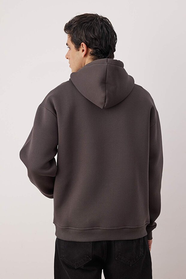 Antrasit Oversize/ Geniş Kesim Aplike Nakışlı Sweatshirt TMNAW26SW00056 - 5