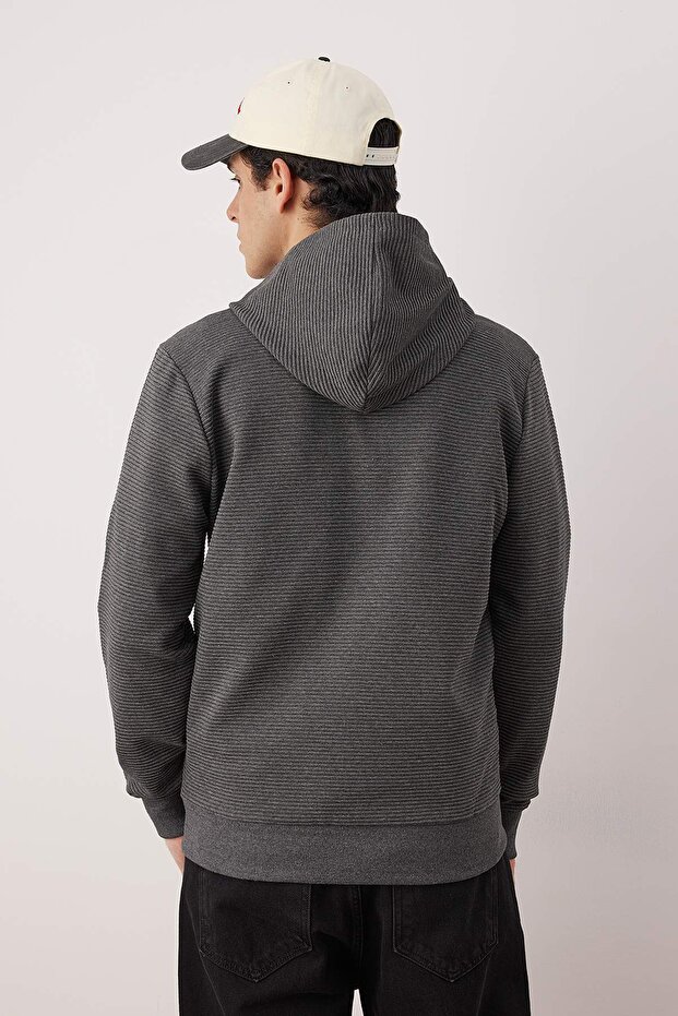 Antrasit Regular/Normal Kesim Fermuarlı Kapüşonlu Dokulu Sweatshirt TMNAW26SW00067 - 4