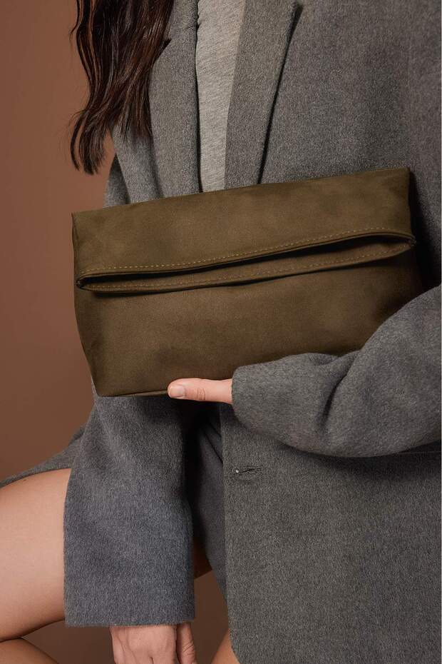 Haki Süet Kadın Mini Boy Clutch El Çantası TAKAW26PY00008 - 2
