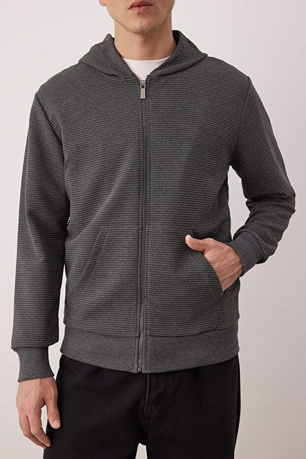 Antrasit Regular/Normal Kesim Fermuarlı Kapüşonlu Dokulu Sweatshirt TMNAW26SW00067 - 3