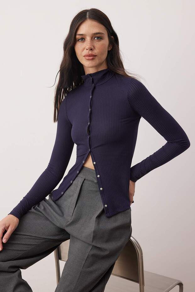 Lacivert Önü Full Çıtçıt Kapama Kaşkorse Fitted/Vücuda Oturan Örme Bluz TWOAW26BZ00329 - 2