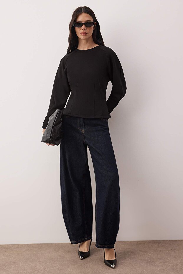 Siyah Kalın Şardonsuz Belden Oturmalı Bisiklet Yaka Örme Sweatshirt TWOAW26SW00068 - 2