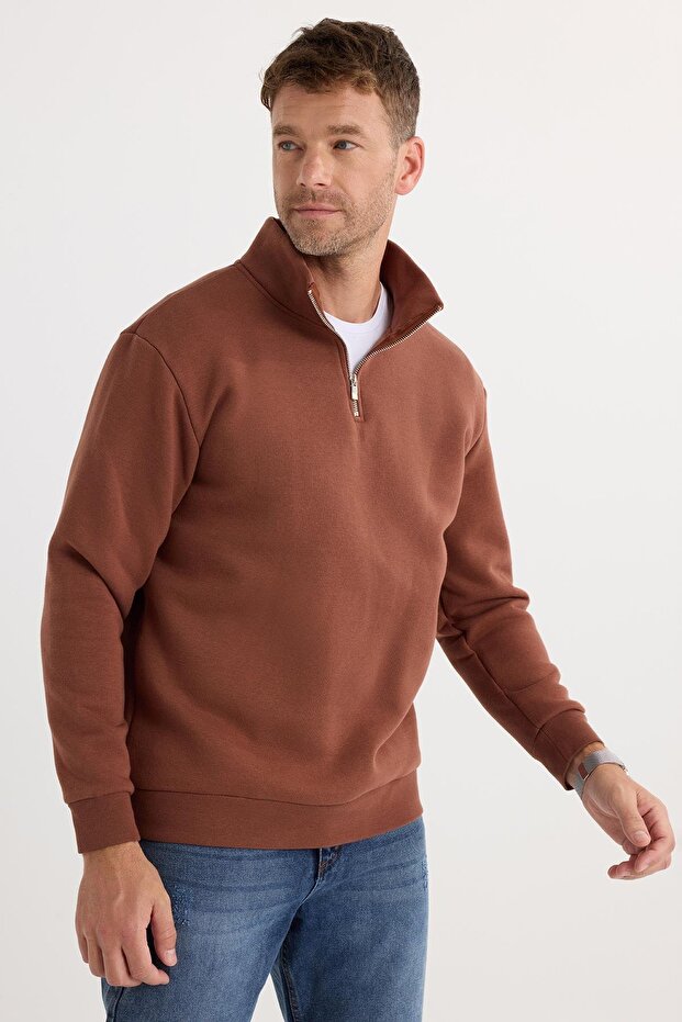 Unisex Relax Fit Comfortable Cut Cotton Fleece Lined Half Zipper Brown Stand Collar Sweatshirt