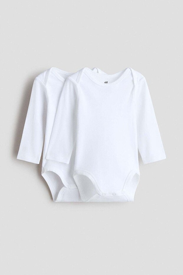 طقم مكون من قطعتين من البدلات ذات الأكمام الطويلة - 1