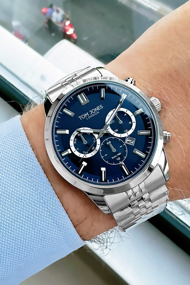 Men's Wristwatch 3 Atm Water Resistant Silver Color Steel Band Cbk63