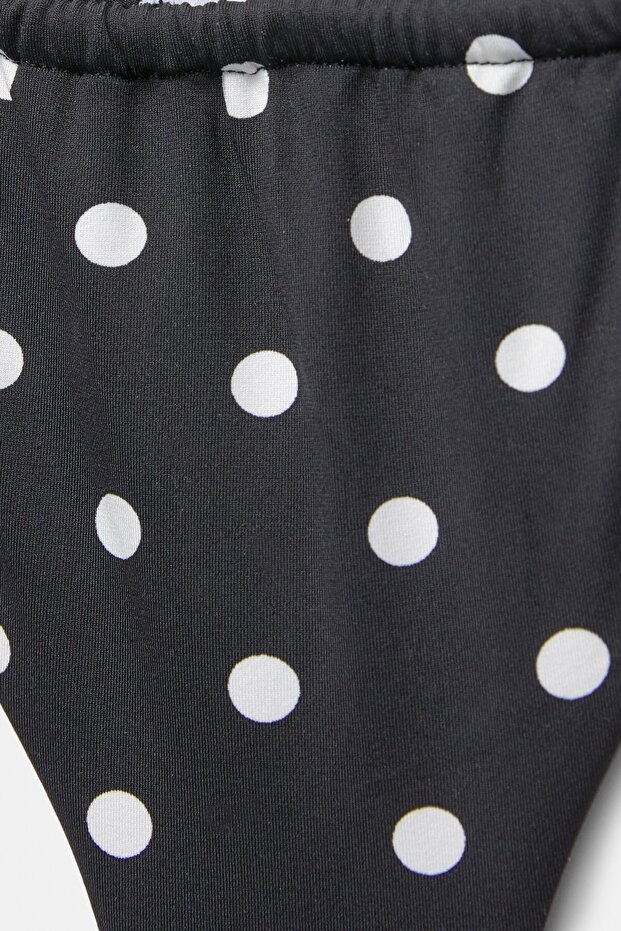 Puantiyeli bikini altı - 6