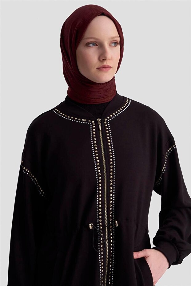 قبعة تروك بتفاصيل مميزة 25KD4038 باللون الأسود