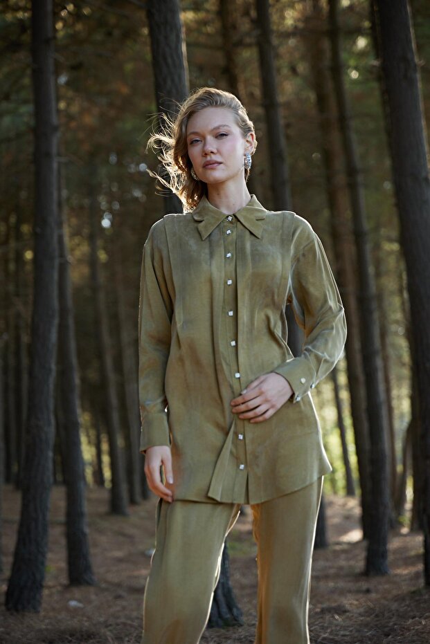 YAKA DETAYLI TAŞLANMIŞ İPEK TAKIM - 3