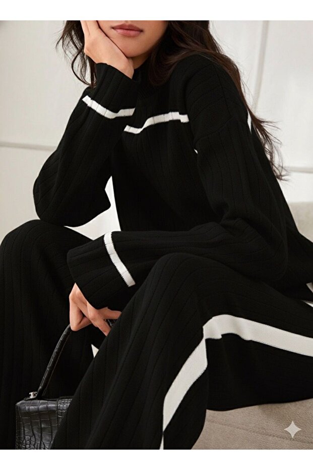 Triko Striped Detail Suit