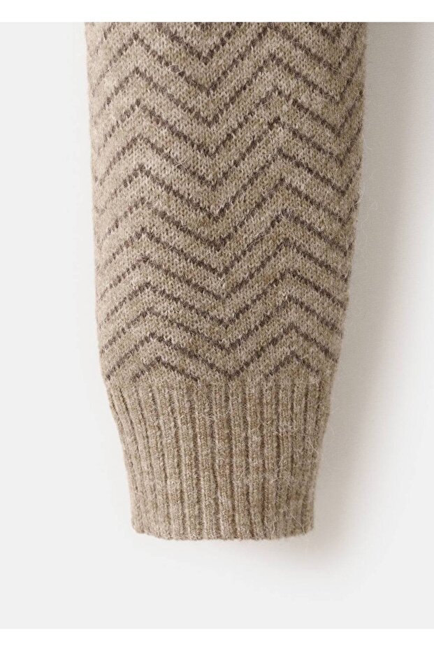 Çizgili triko kazak - 7