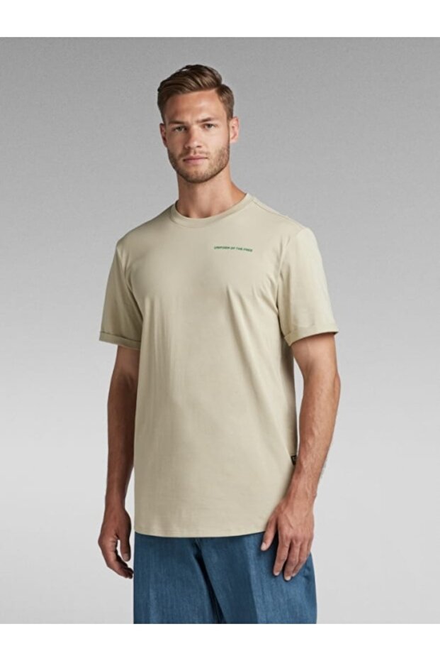 Tricou