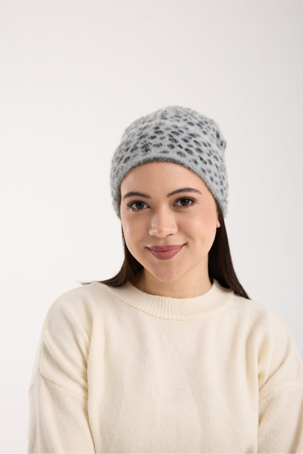 Gray Leopard Patterned Plush Folded Beret - 2