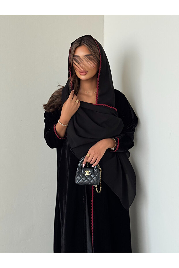 عباية مخملية