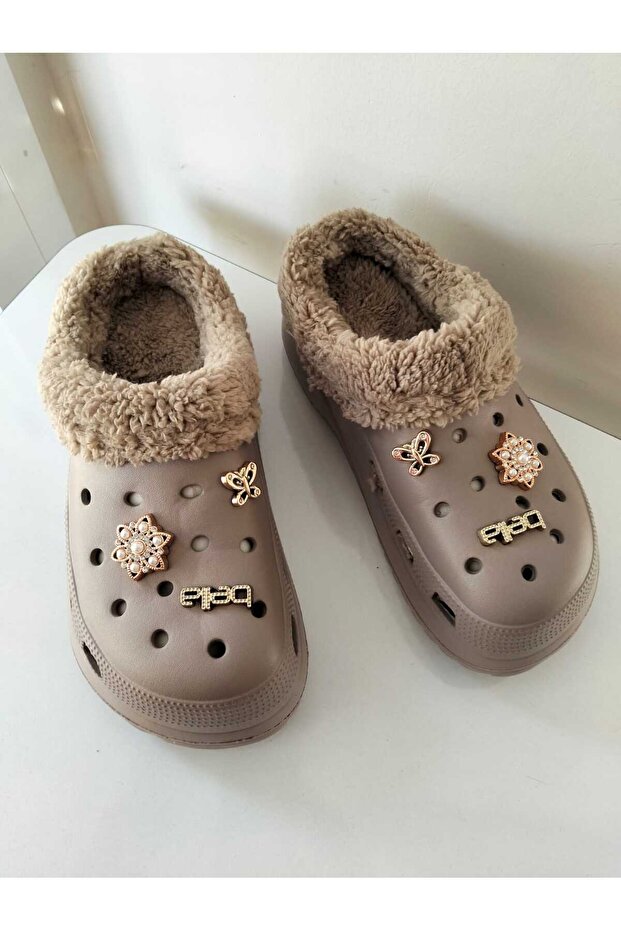 Slippers with fur inside - 1
