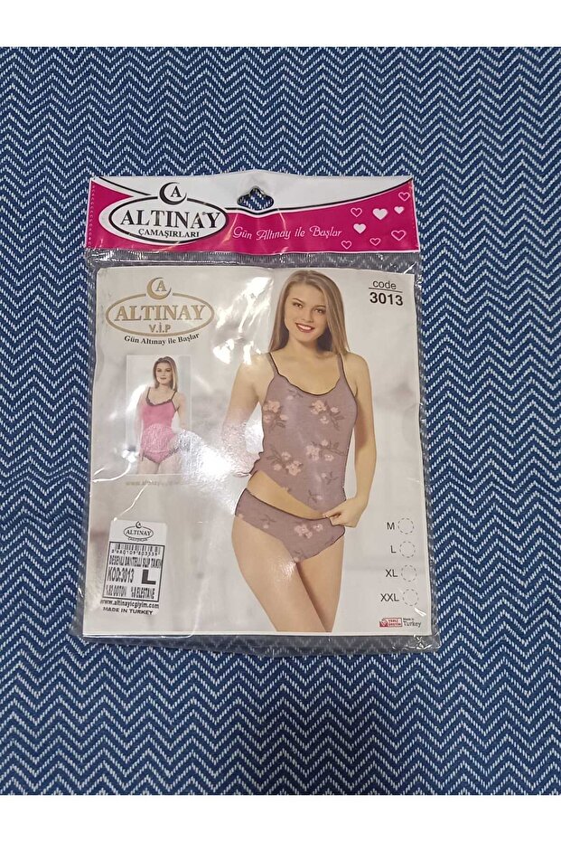 طقم ملابس داخلية من الدانتيل المزخرف - 1