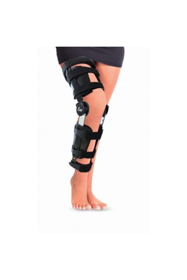 Mobile fixed post-operative knee brace - universal size