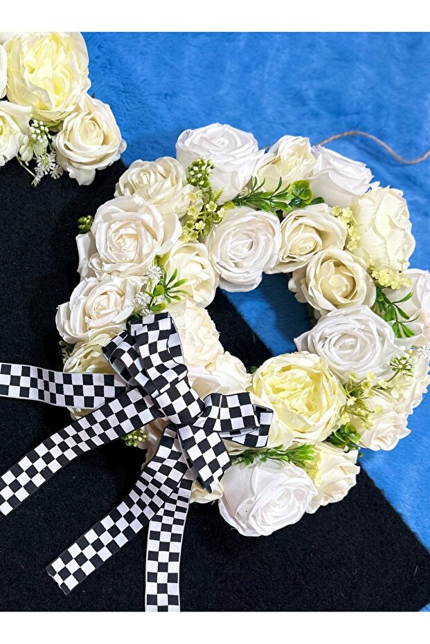 Güllü Çelenk Güllü Beyaz Kapı Süsü - 2