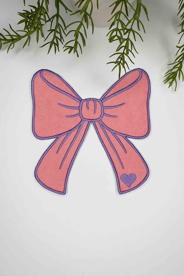 Ribbon-Shaped Salmon Pink Fabric Lilac Embroidered Cocktail Napkin 1 Piece