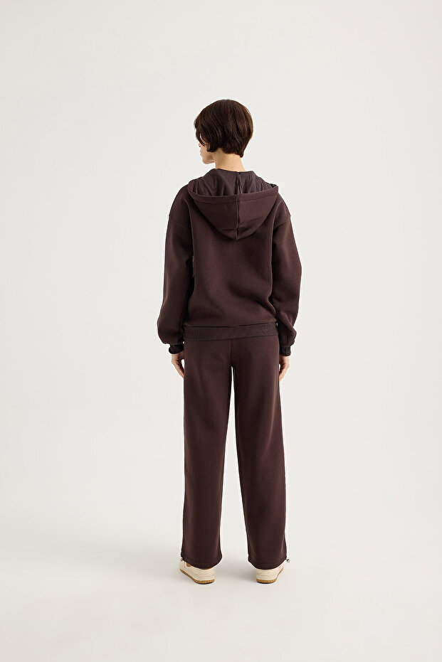 Hooded Tracksuit Set with Assertive Print and Zipper Detail - 3