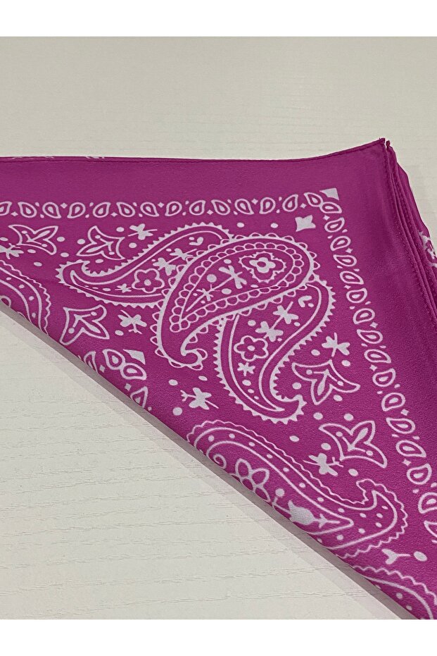 نموذج باندانا فولار ذو نمط مزخرف - 4