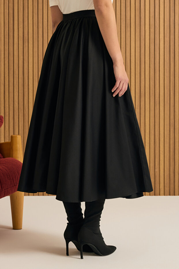 تنورة قطنية مطوية ذات أطراف واسعة - 6