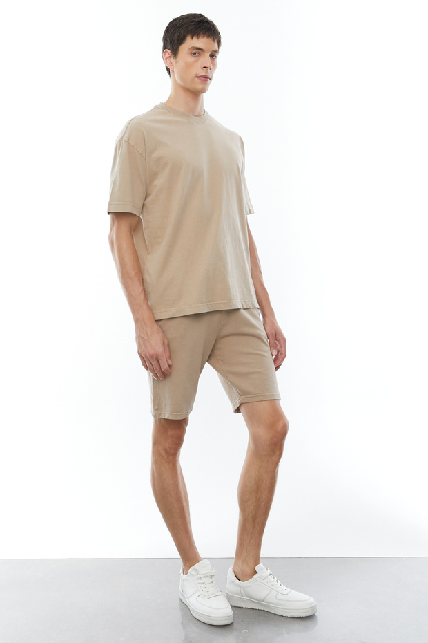 شورت عادي قابل للغسل مع رباط عند الخصر - 4