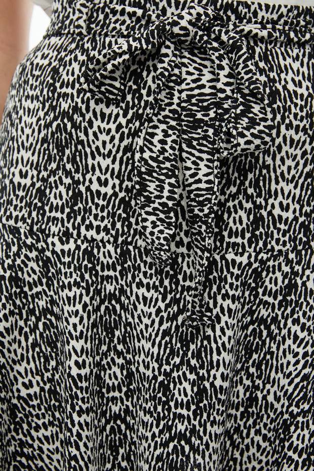 Rahat Kalıp Şort Etek - 6