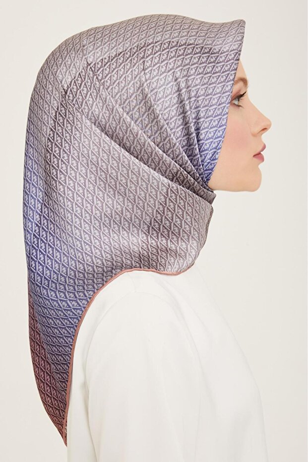 وشاح حريري تيفيل بنمط مونوغرام رمادي متدرج IST 9104 - 85 - 2